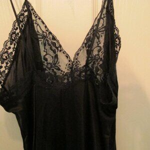 Super Sexy Soft Silky and  Lacy nightgown  Black  Size Medium
